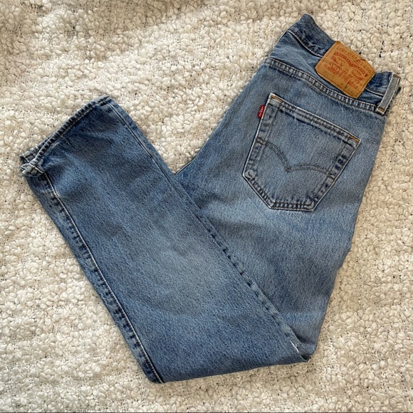 Levi’s 501 Distressed High Waisted Jeans - Picture 6 of 7
